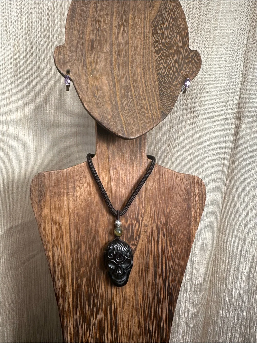 Unique Blue and Golden Tiger’s Eye Skull Carving Pendant Necklace on Brown